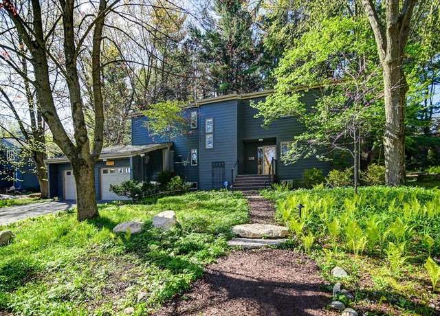 Property at 5905 Hempstead Rd, Madison, WI 53711, 4 beds, 2.5 baths