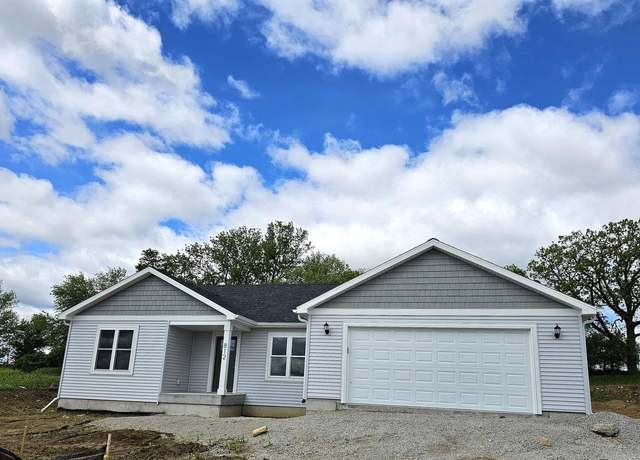 Property at 812 Karsten Dr, Horicon, WI 53032, 3 beds, 2 baths