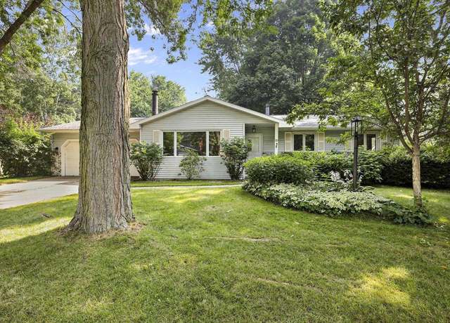 Property at 10 Krystana Way, Madison, WI 53711, 3 beds, 3 baths