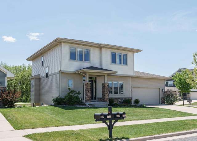 Property at 9919 Bronze Leaf Ln, Middleton, WI 53562, 4 beds, 4 baths