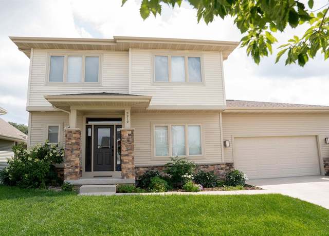 Property at 9919 Bronze Leaf Ln, Middleton, WI 53562, 4 beds, 4 baths
