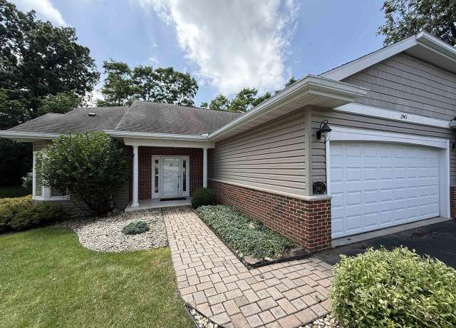 Property at 2943 Timber Ln, Janesville, WI 52548, 3 beds, 3 baths