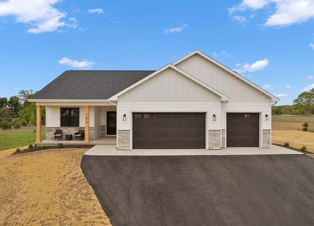 Property at 1619 Prairie Oak Dr, Wisconsin Dells, WI 53965, 3 beds, 2 baths