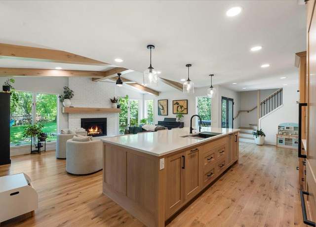 Property at 5 Hodgson Ct, Madison, WI 53717, 4 beds, 3 baths