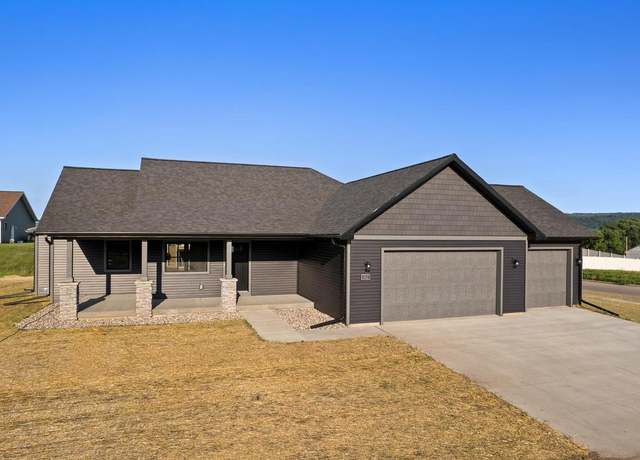 Property at 502 Eisenhower St, Baraboo, WI 53913, 5 beds, 3 baths