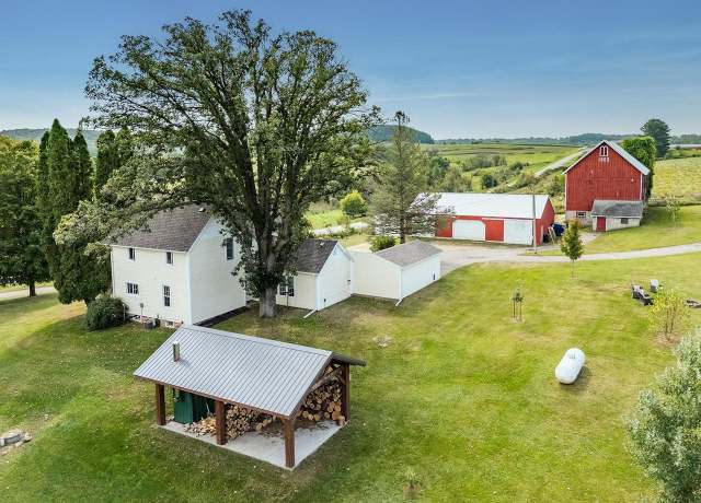 Property at S617 County Road G, Wonewoc, WI 53968, 3 beds, 1.5 baths