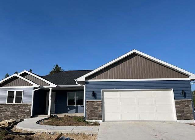Property at 275 N 4th St, Evansville, WI 53536, 3 beds, 2 baths