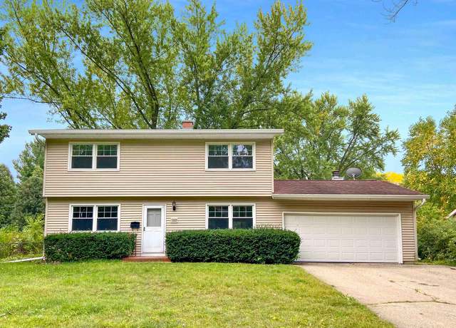 Photo of 5929 Mayhill Dr, Madison, WI 53711