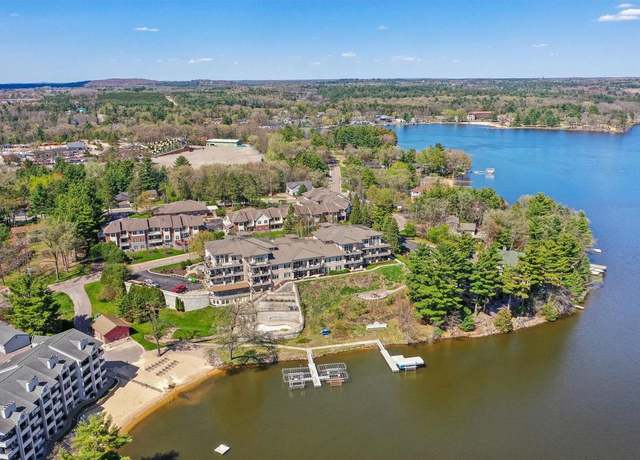 Property at 670 E Lake Ave #202, Wisconsin Dells, WI 53940, 2 beds, 2 baths