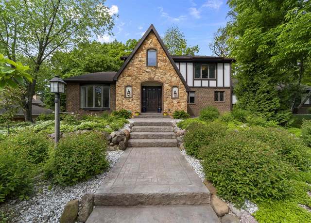 Property at 2899 Osmundsen Rd, Fitchburg, WI 53711, 4 beds, 3.5 baths