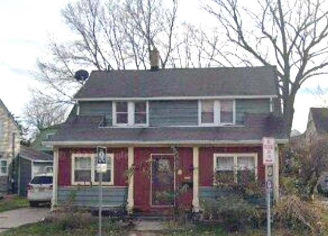 Property at 806 Henry Ave, Beloit, WI 53511, 3 beds, 2 baths