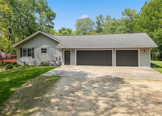 Property at 3387 1st Dr, Oxford, WI 53952, 3 beds, 3 baths