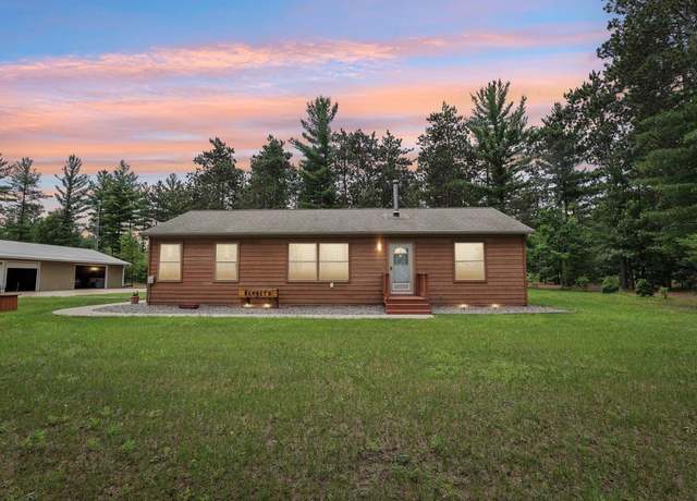 Property at 171 Cumberland Ave, Coloma, WI 54930, 3 beds, 2 baths