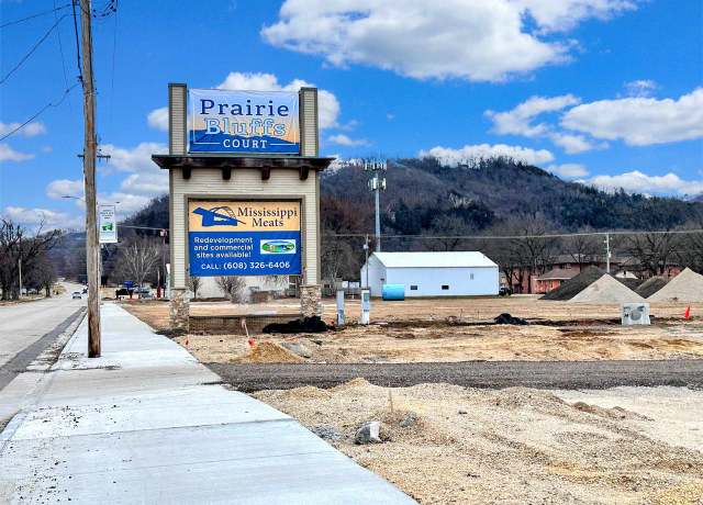 Property at 700 E Blackhawk Ave, Prairie Du Chien, WI 53821