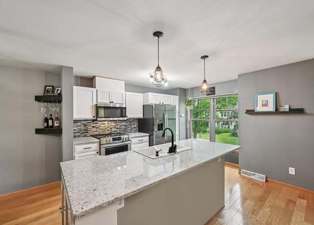 Property at 720 Orion Trl, Madison, WI 53718, 2 beds, 2.5 baths