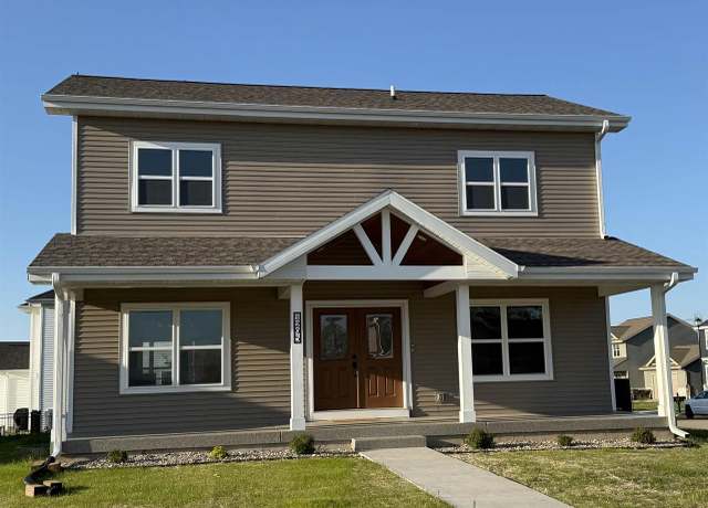 Property at 1295 Stonehaven Dr, Sun Prairie, WI 53590, 3 beds, 2.5 baths