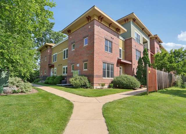 Property at 318 S Main St, Verona, WI 53593, 2 beds, 2.5 baths