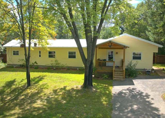 Property at 743 Fiesta Dr, Nekoosa, WI 54457, 2 beds, 1.5 baths