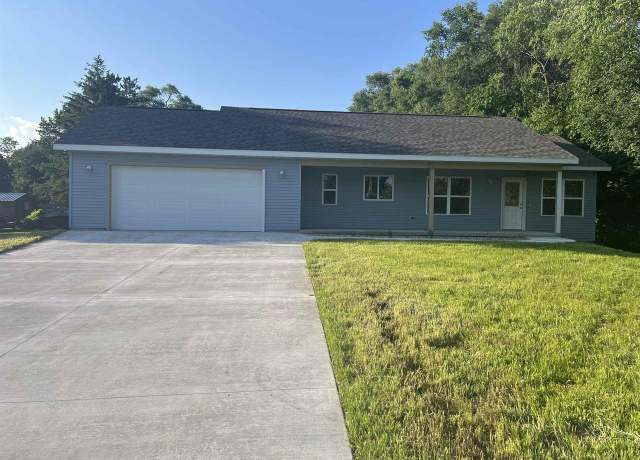 Property at 2101 Highway 33, Portage, WI 53901, 3 beds, 2 baths