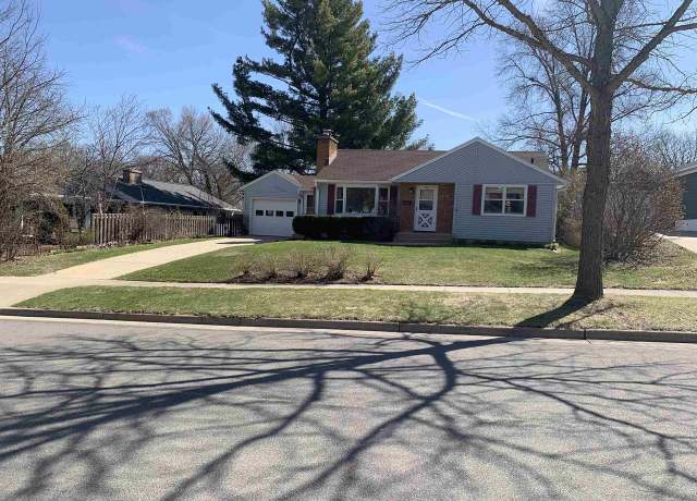 Property at 605 Anthony Ln, Madison, WI 53711, 3 beds, 1.5 baths