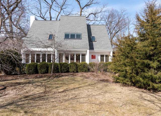 Property at 3112 Oxford Rd, Madison, WI 53705, 3 beds, 2.5 baths
