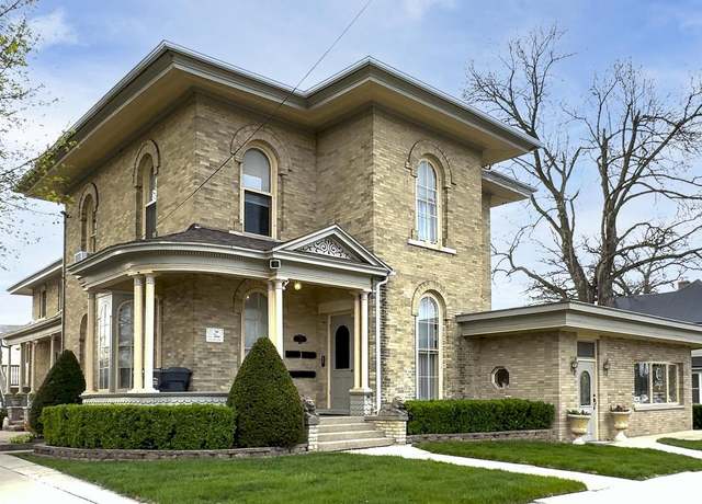 Property at 229 N Ludington St, Columbus, WI 53925, 6 beds, 4.5 baths