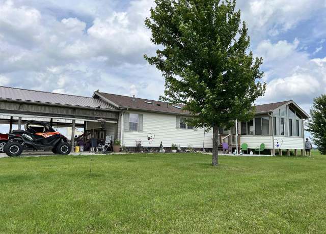Property at N2952 Highway 58, Mauston, WI 53948, 3 beds, 3.5 baths