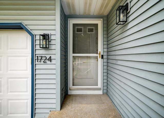 Property at 1724 Sapphire Way, Sun Prairie, WI 53590, 4 beds, 2 baths