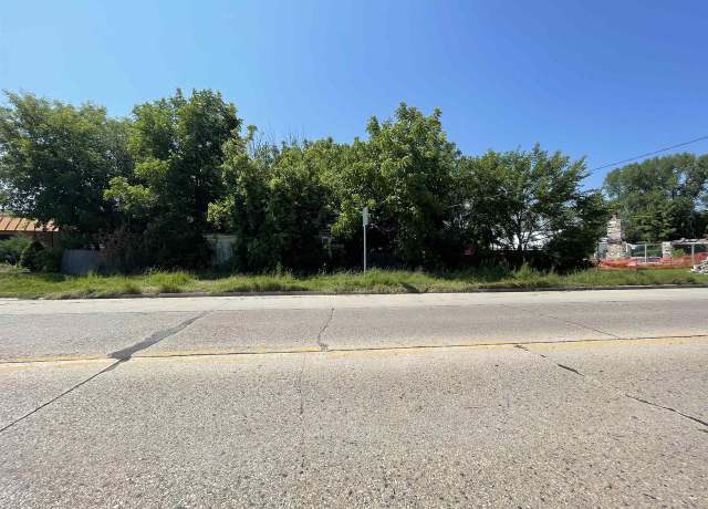Property at 1130 Madison St, Beaver Dam, WI 53916