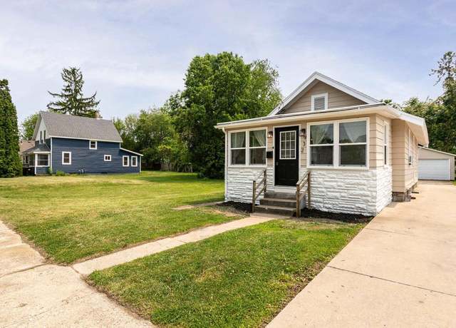 Property at 932 Washburn St, Beloit, WI 53511, 2 beds, 1 bath