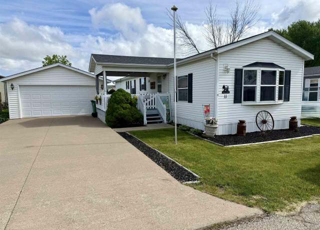 Property at 33150 Donna Dr, Prairie Du Chien, WI 53821, 2 beds, 1 bath