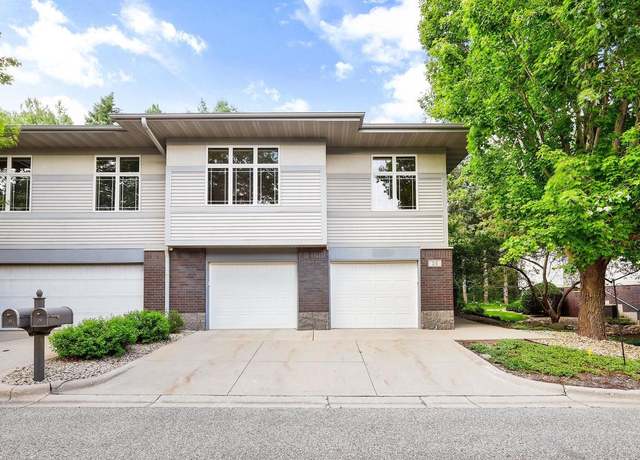 Property at 29 Deer Point Trl, Madison, WI 53719, 3 beds, 2.5 baths