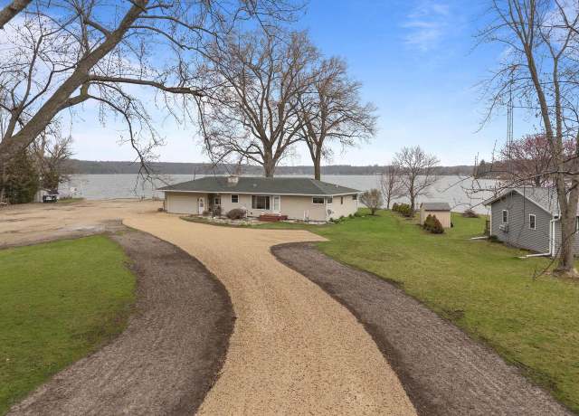 Property at W2138 Melmar Dr, Markesan, WI 53946, 3 beds, 1.5 baths