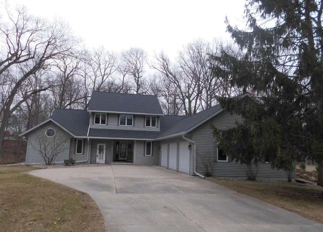 Property at N3381 Lemmenes Pkwy, Waupun, WI 53963, 2 beds, 2.5 baths