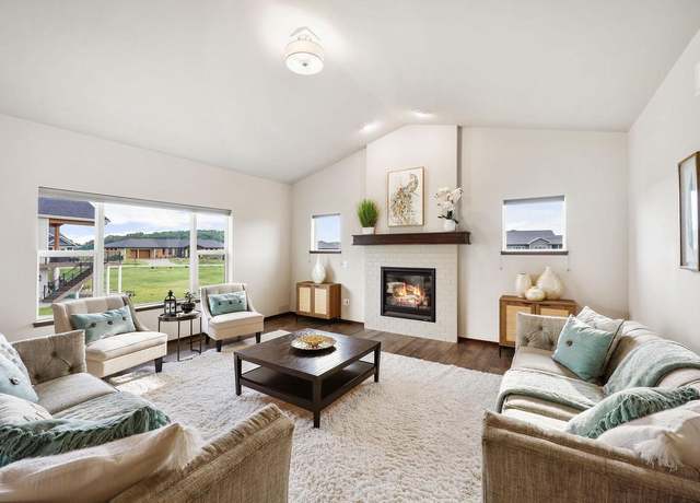 Property at 5829 Prairie Cloud Ct, Waunakee, WI 53597, 4 beds, 3.5 baths