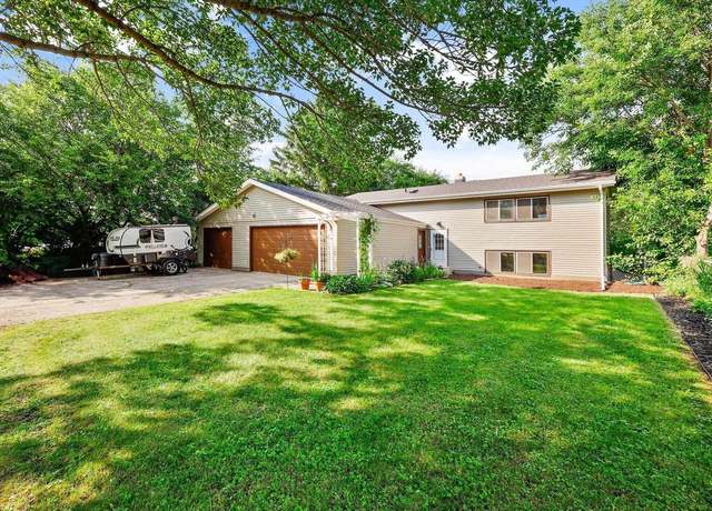 Property at 5222 Piccadilly Dr, Madison, WI 53714, 4 beds, 2 baths