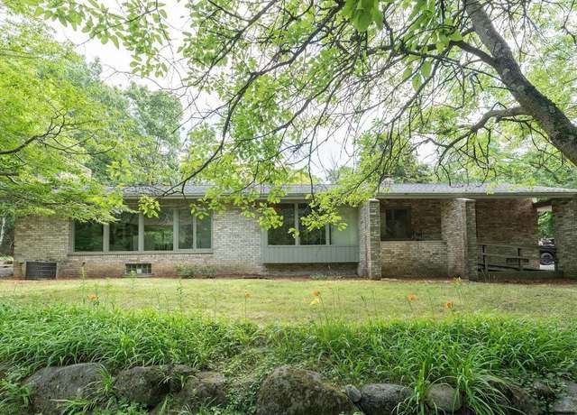 Property at W345S3540 Moraine Hills Dr, Dousman, WI 53118, 4 beds, 3 baths