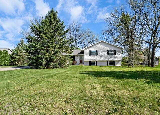 Property at W5512 Gema Dr, Pardeeville, WI 53954, 4 beds, 2.5 baths