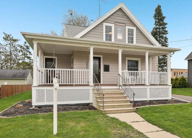 Property at 515 S Main St, Columbus, WI 53925, 4 beds, 1.5 baths