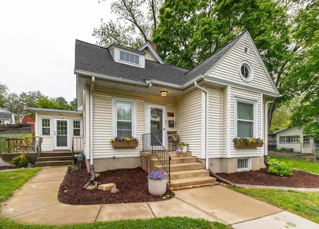 Property at 534 Galena St, Darlington, WI 53530, 3 beds, 2 baths