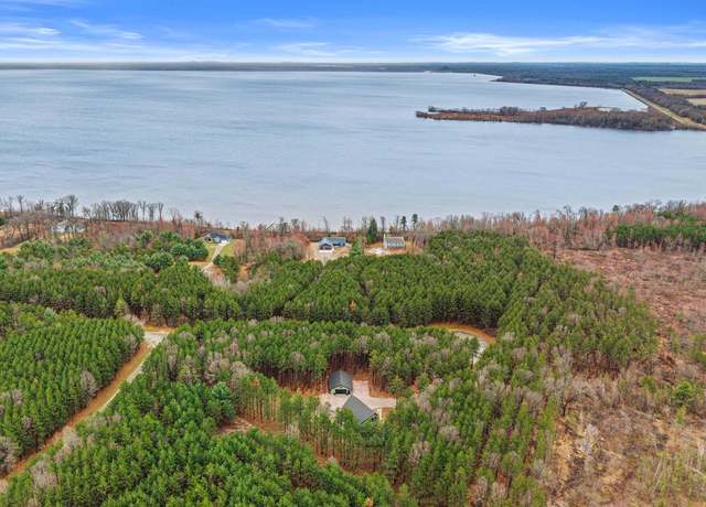 Property at W5430 Southview Dr, Necedah, WI 54646, 5 beds, 3.5 baths