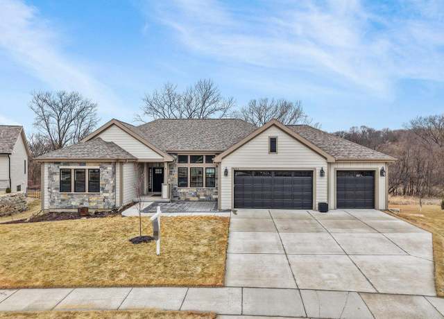 Property at 1452 Serenity Ct, Sun Prairie, WI 53590, 4 beds, 3.5 baths