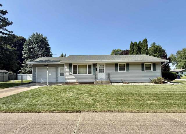Property at 2417 Black Bridge Rd, Janesville, WI 53545, 3 beds, 1.5 baths
