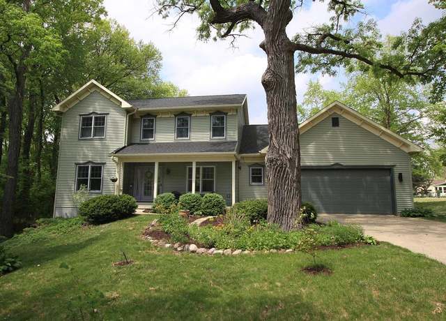 Property at N6761 Shorewood Hills Rd, Lake Mills, WI 53551, 3 beds, 3.5 baths