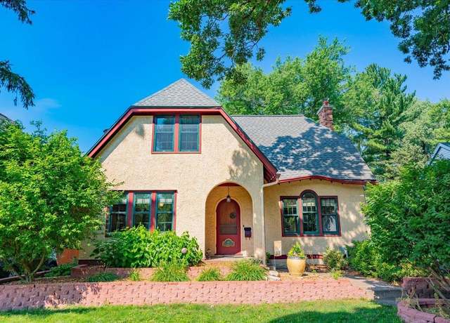 Property at 418 N Sherman Ave, Madison, WI 53704, 2 beds, 1.5 baths