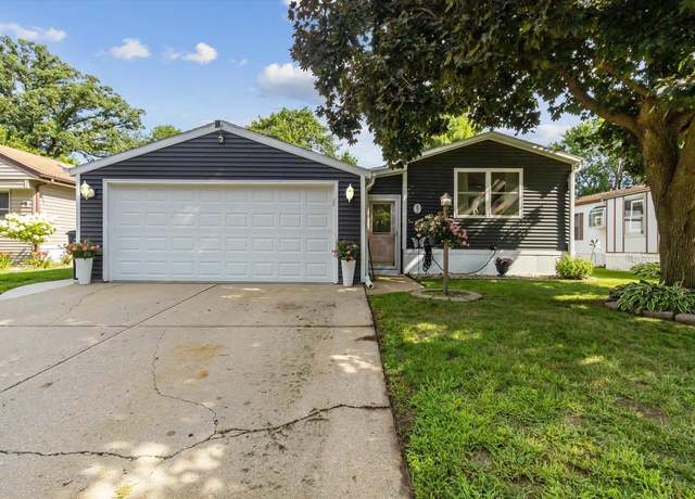 Property at 82 Falling Creek Cir, Janesville, WI 53548, 2 beds, 1.5 baths