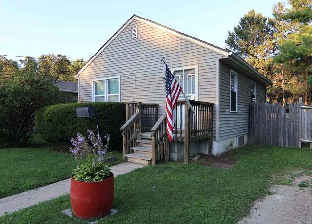 Property at 1121 Bouchard Ave, Janesville, WI 53546, 1 bed, 1 bath