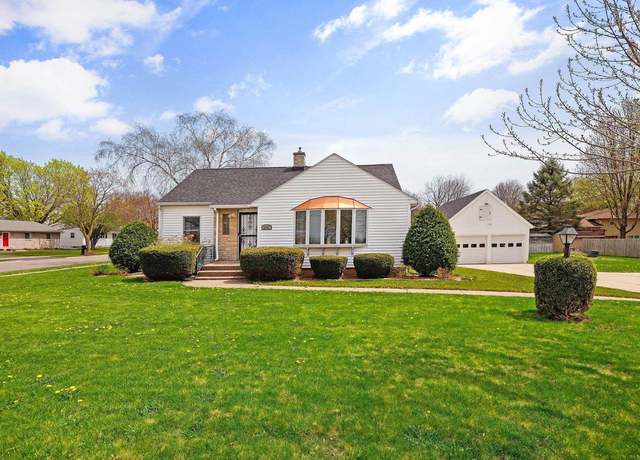 Property at 2721 Portage Rd, Madison, WI 53704, 4 beds, 1.5 baths