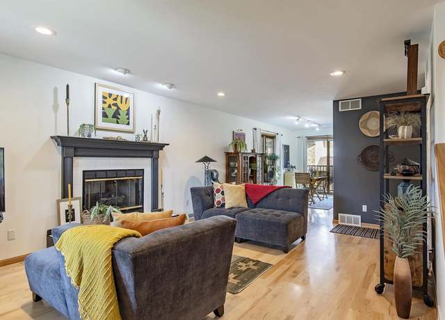 Property at 6913 Tottenham Rd, Madison, WI 53711, 2 beds, 1.5 baths