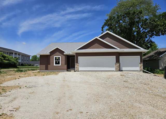 Property at 3831 Avery Ln, Janesville, WI 53546, 3 beds, 2 baths